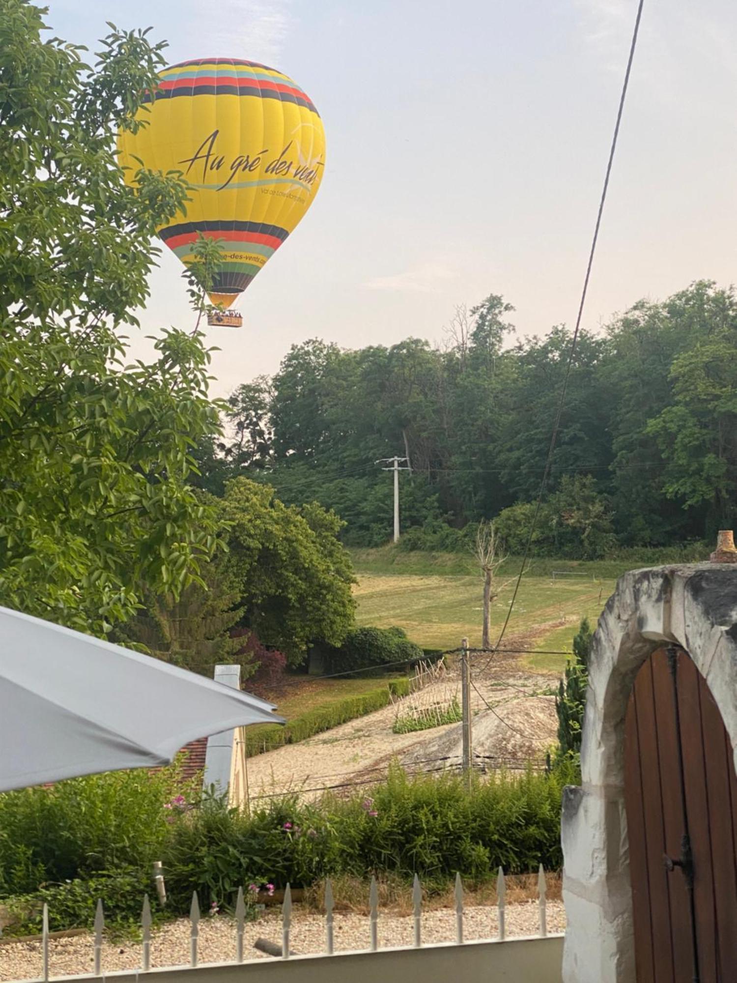 Le Manoir Des Roches Panzió Bourré Kültér fotó